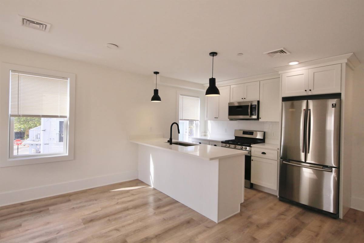House for rent at 14 Vinton St, Providence, RI 02909