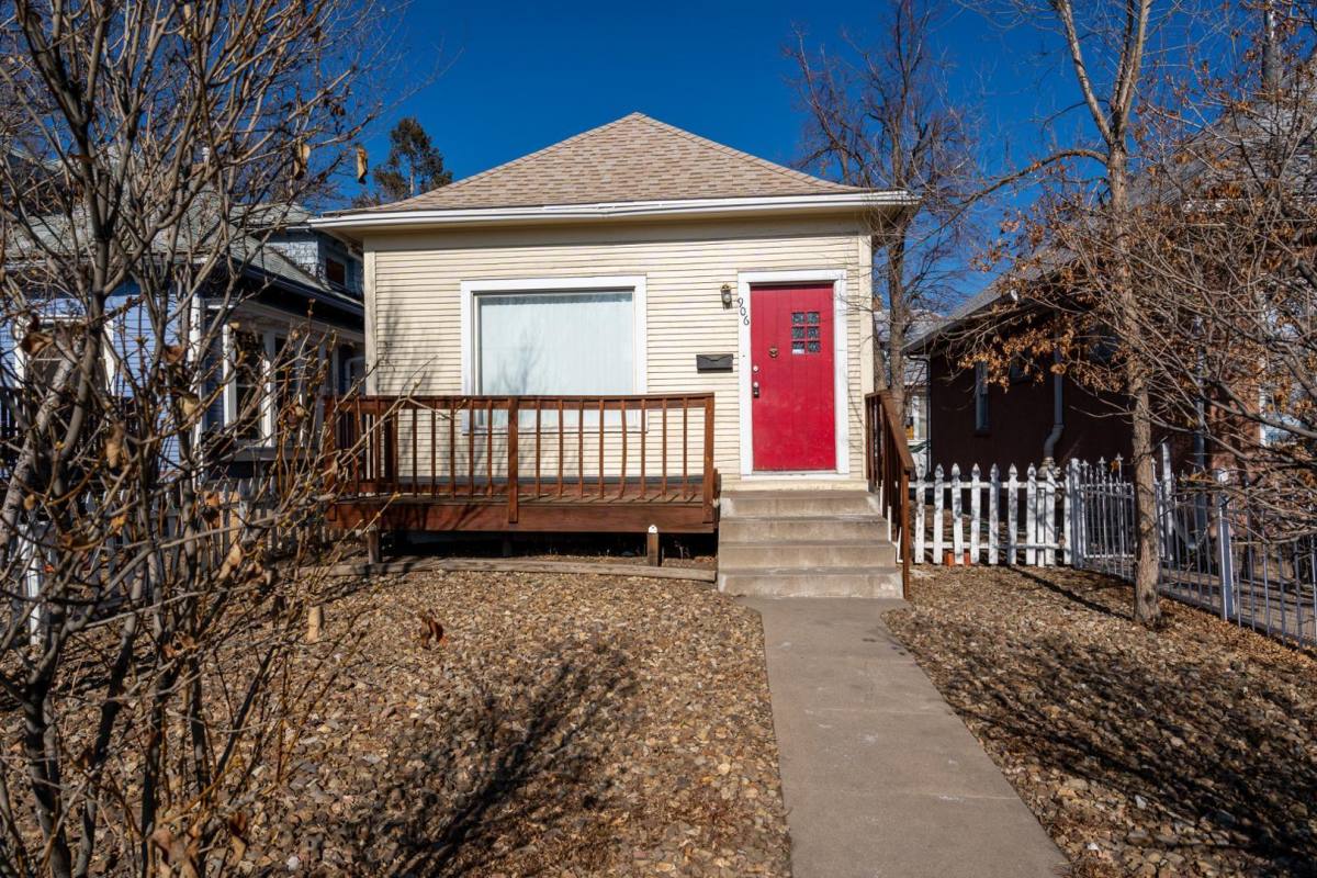 House for rent at 906 W Colorado Ave, Colorado Springs, CO 80905