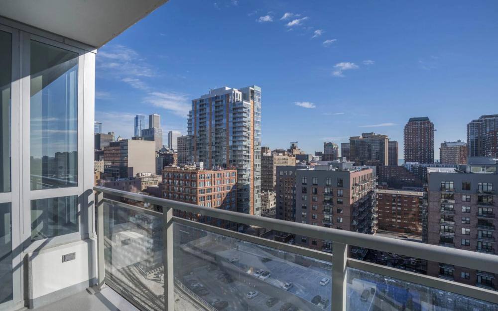 Apartment for rent at 801 S Financial Place #914, Chicago, IL 60605