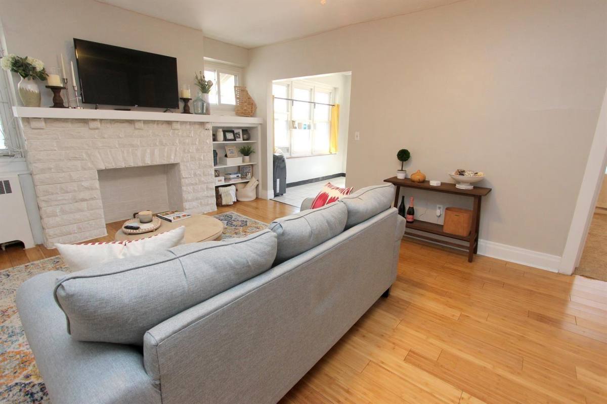 Apartment for rent at 341 S Highland Ave, Pittsburgh, PA 15206