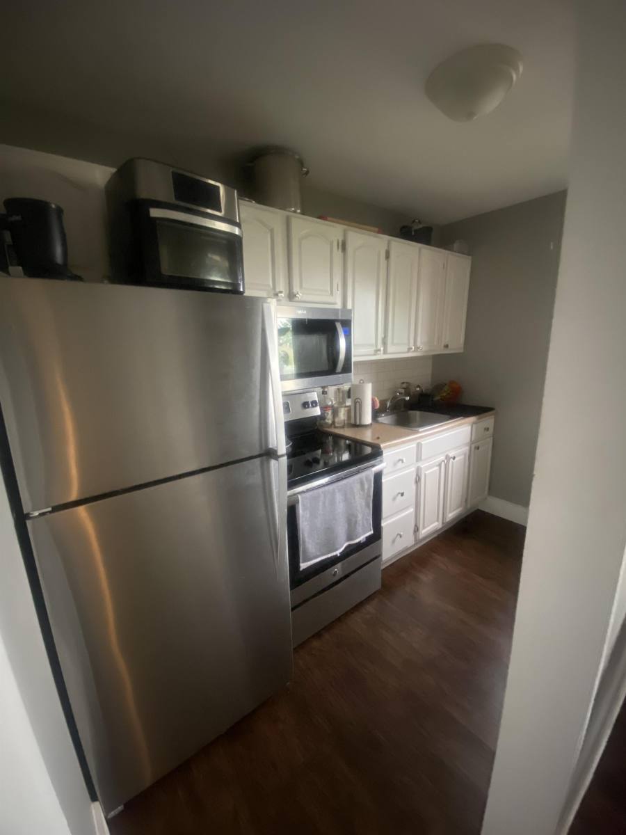 Apartment for rent at 420 Walnut Ave, Greensburg, PA 15601