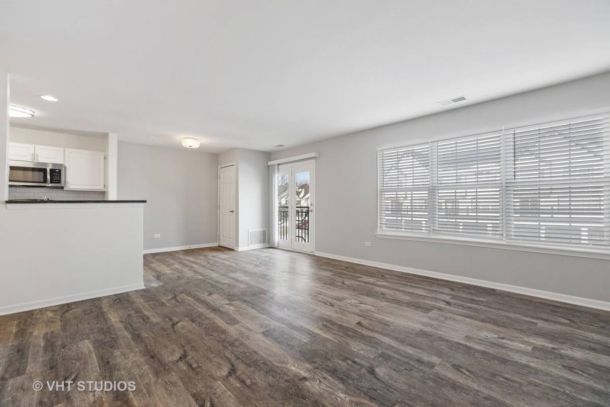 Townhouse for rent at 80 Gershwin Court #80, Wheaton, IL 60189