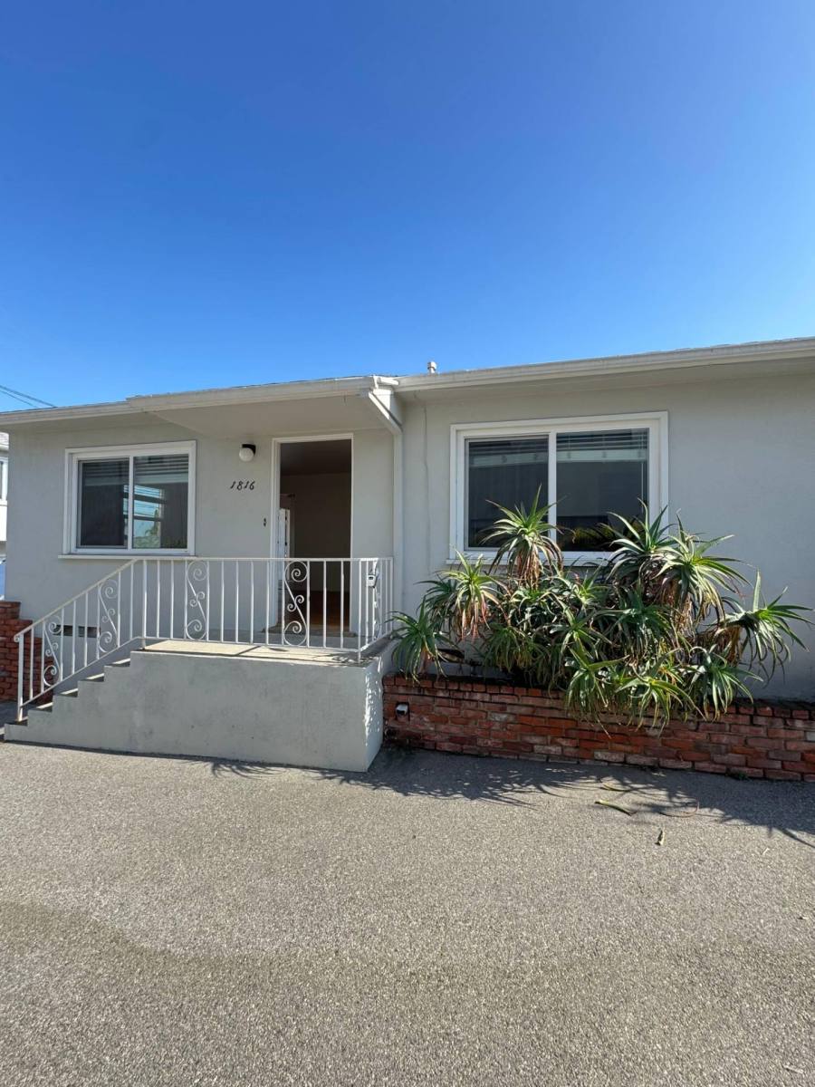 House for rent at 1816 N Allen Ave, Pasadena, CA 91104