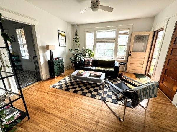Townhouse for rent at 537 Michigan St, Saint Paul, MN 55102