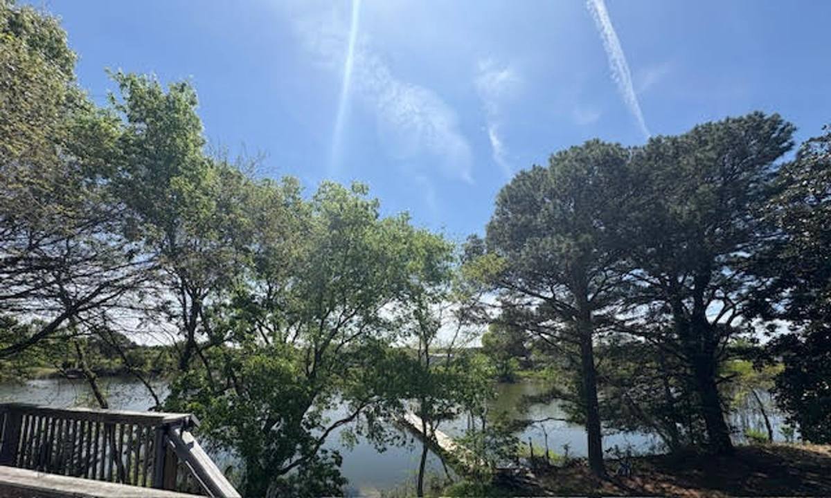 Apartment for rent at 21739 Cryer Rd, Avenue, MD 20609
