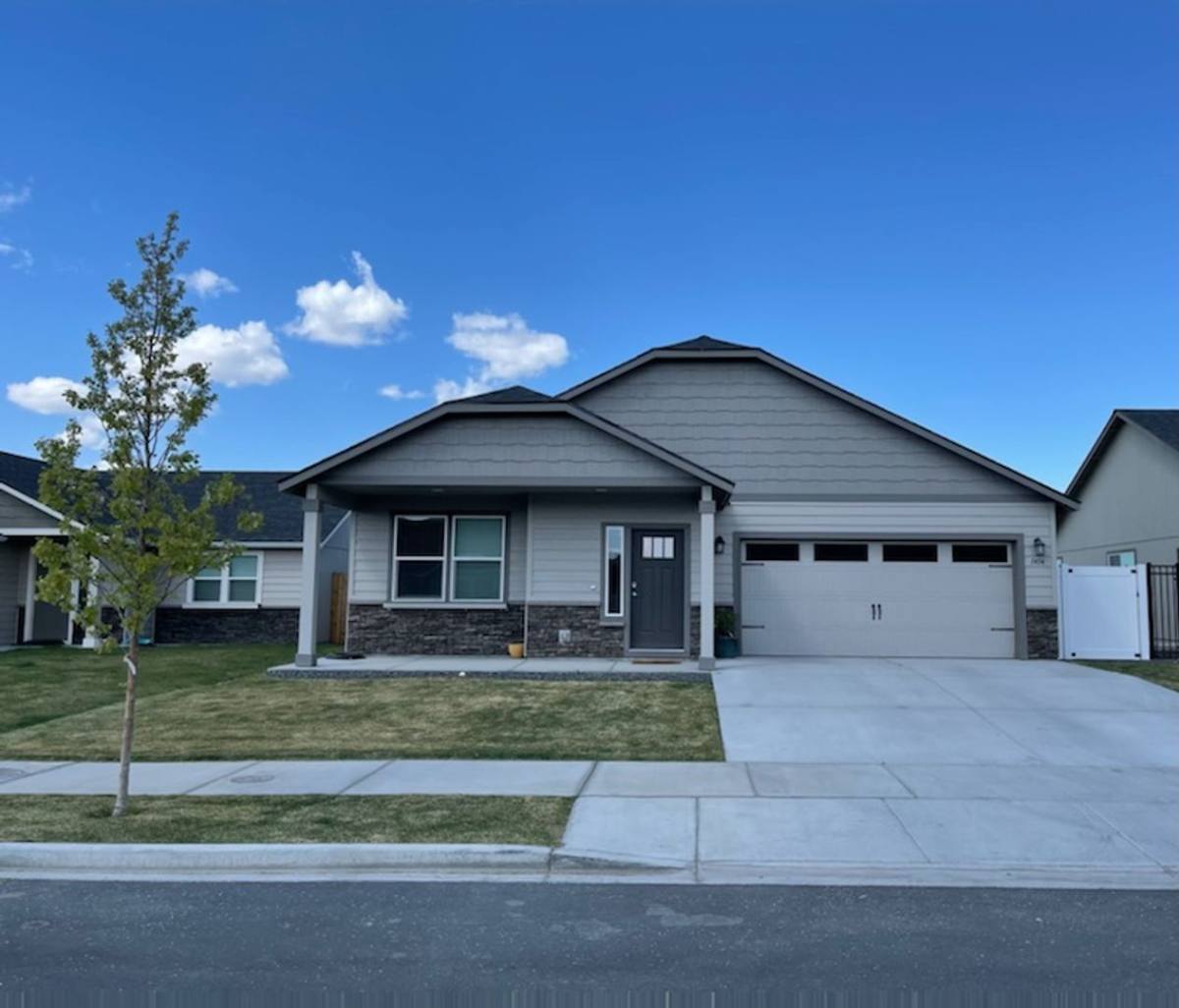 House for rent at 1414 E Nen Dr, Moses Lake, WA 98837