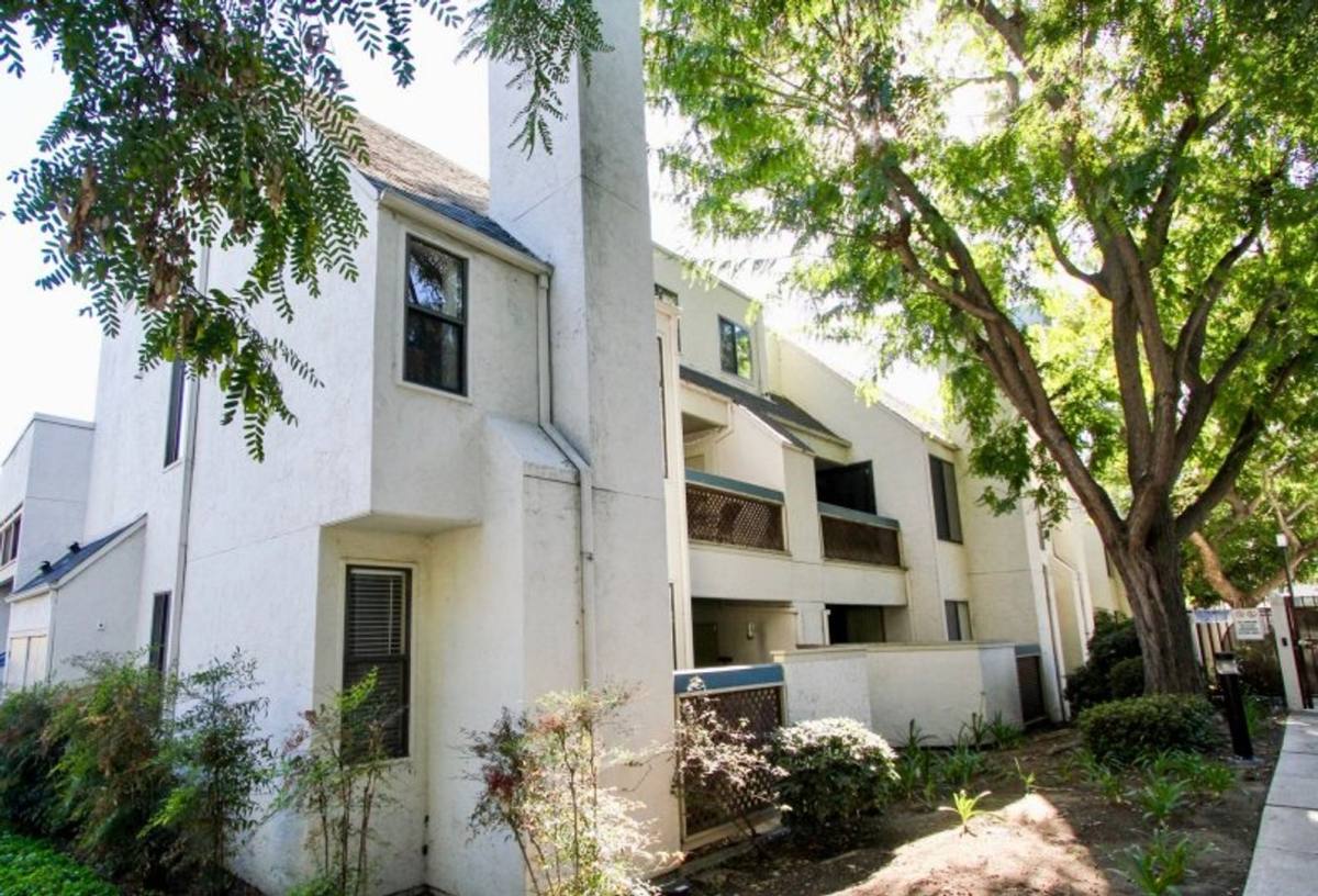 Condo for rent at 2236 River Run Dr, San Diego, CA 92108