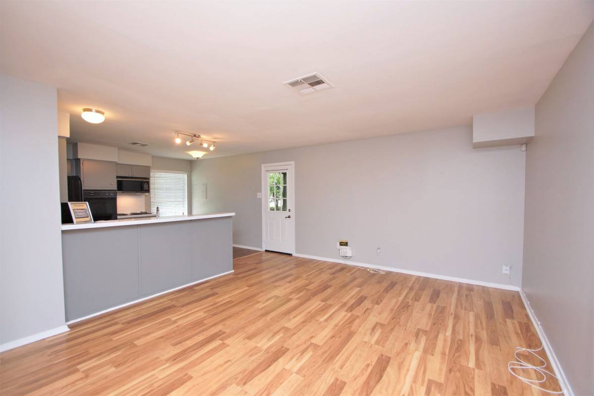 Apartment for rent at 3202 Barton View Dr, Austin, TX 78735