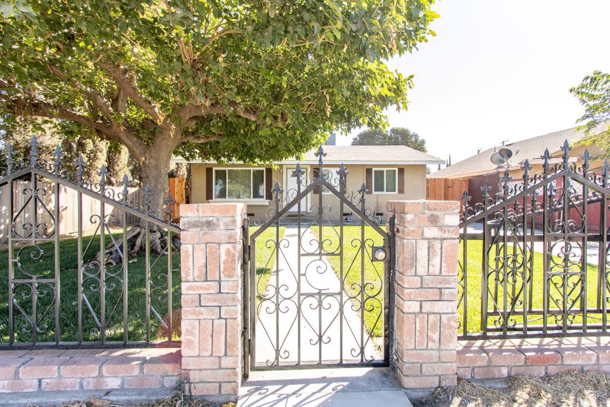 House for rent at 1706 Las Vegas St, Modesto, CA 95358