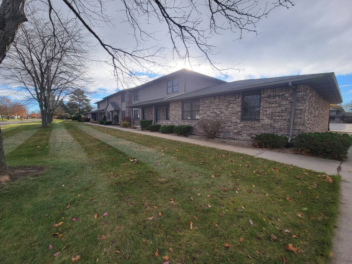 Apartment for rent at 6215 Normandy Dr, Saginaw, MI 48638