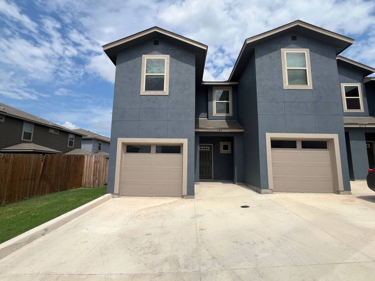 Townhouse for rent at 6310 Luglio Lane, San Antonio, TX 78233