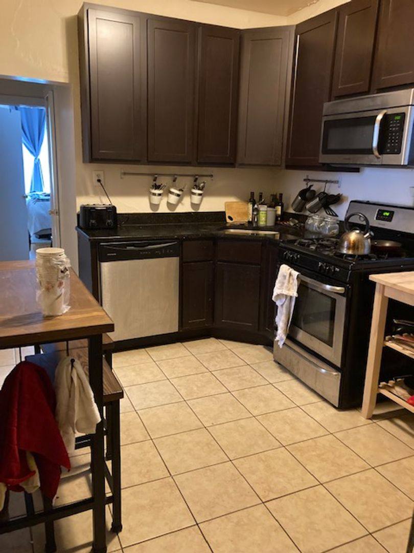 Apartment for rent at 2046 N California, Chicago, IL 60647