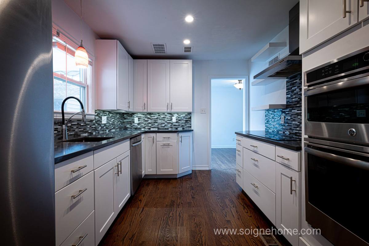 Apartment for rent at 429 E Meyer Blvd, Kansas City, MO 64131