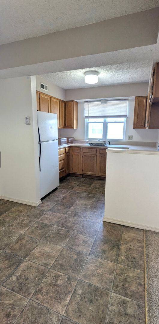 Apartment for rent at 1708 E 24th Ave, Hutchinson, KS 67502