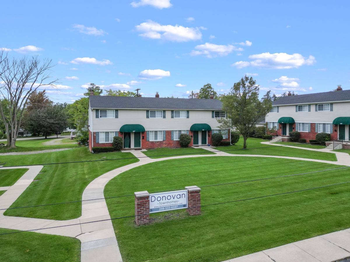 Townhouse for rent at 425 Donovan St, South Lyon, MI 48178