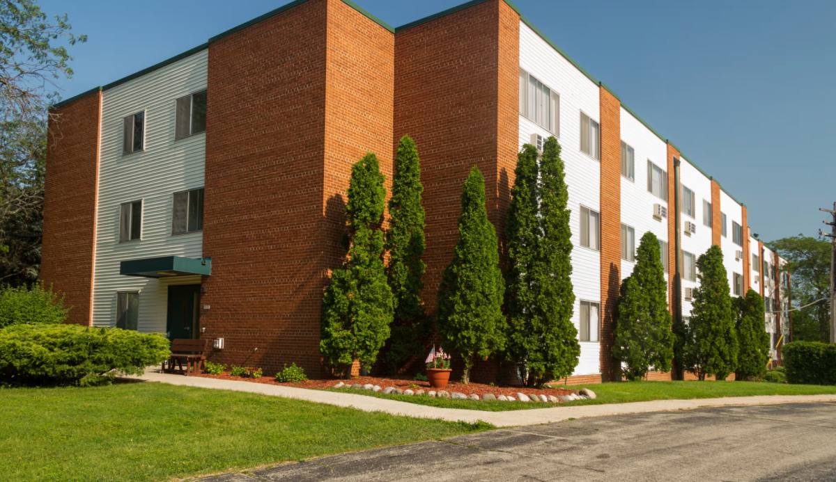 Apartment for rent at 2827 - 2951 W Parnell Ave, Milwaukee, WI 53221