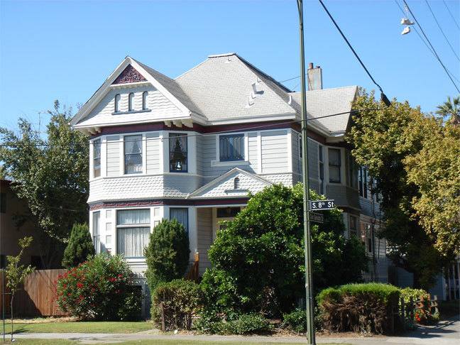 Apartment for rent at 344 E San Salvador St, San Jose, CA 95112
