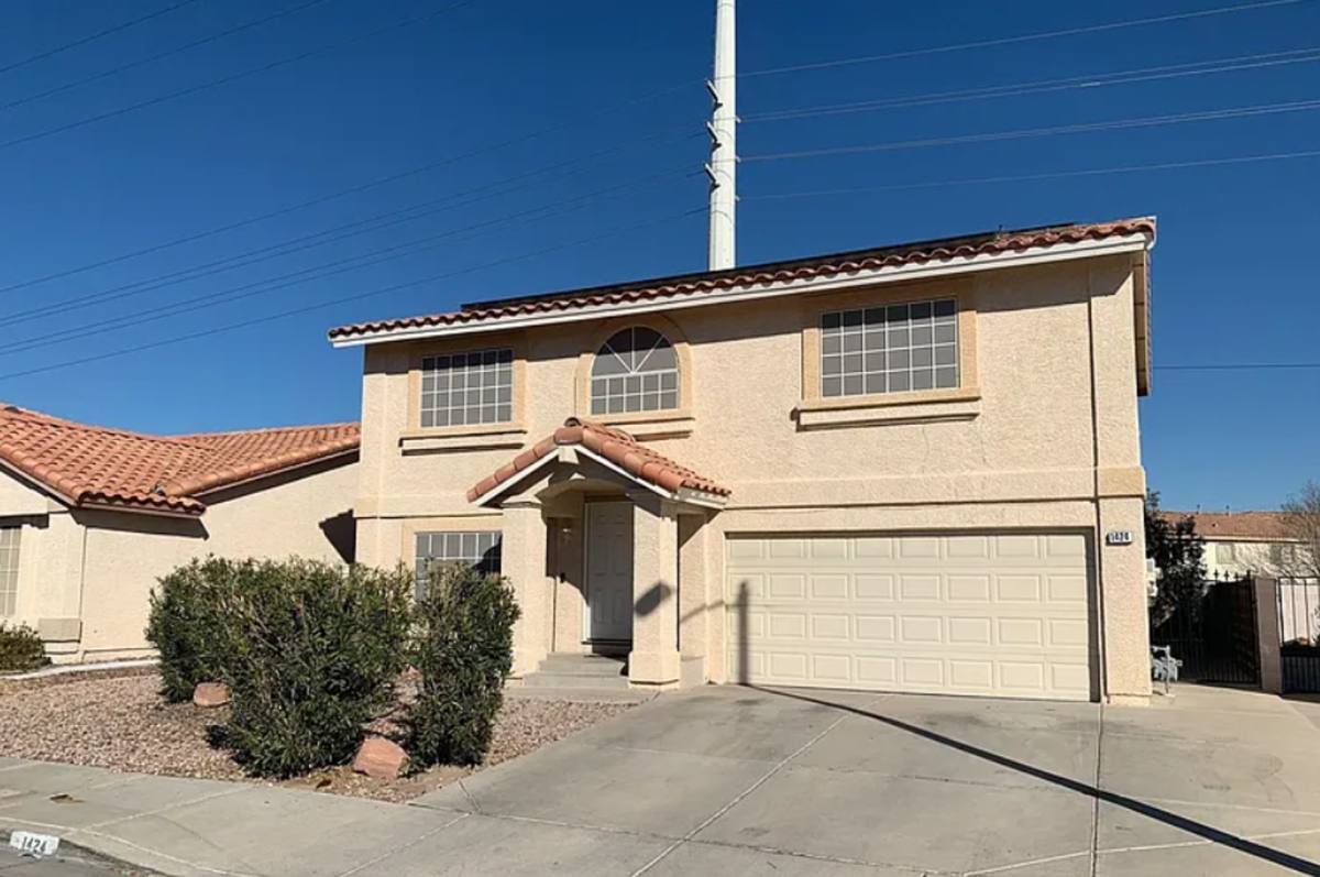 House for rent at 1424 Lodgepole Dr, Henderson, NV 89014