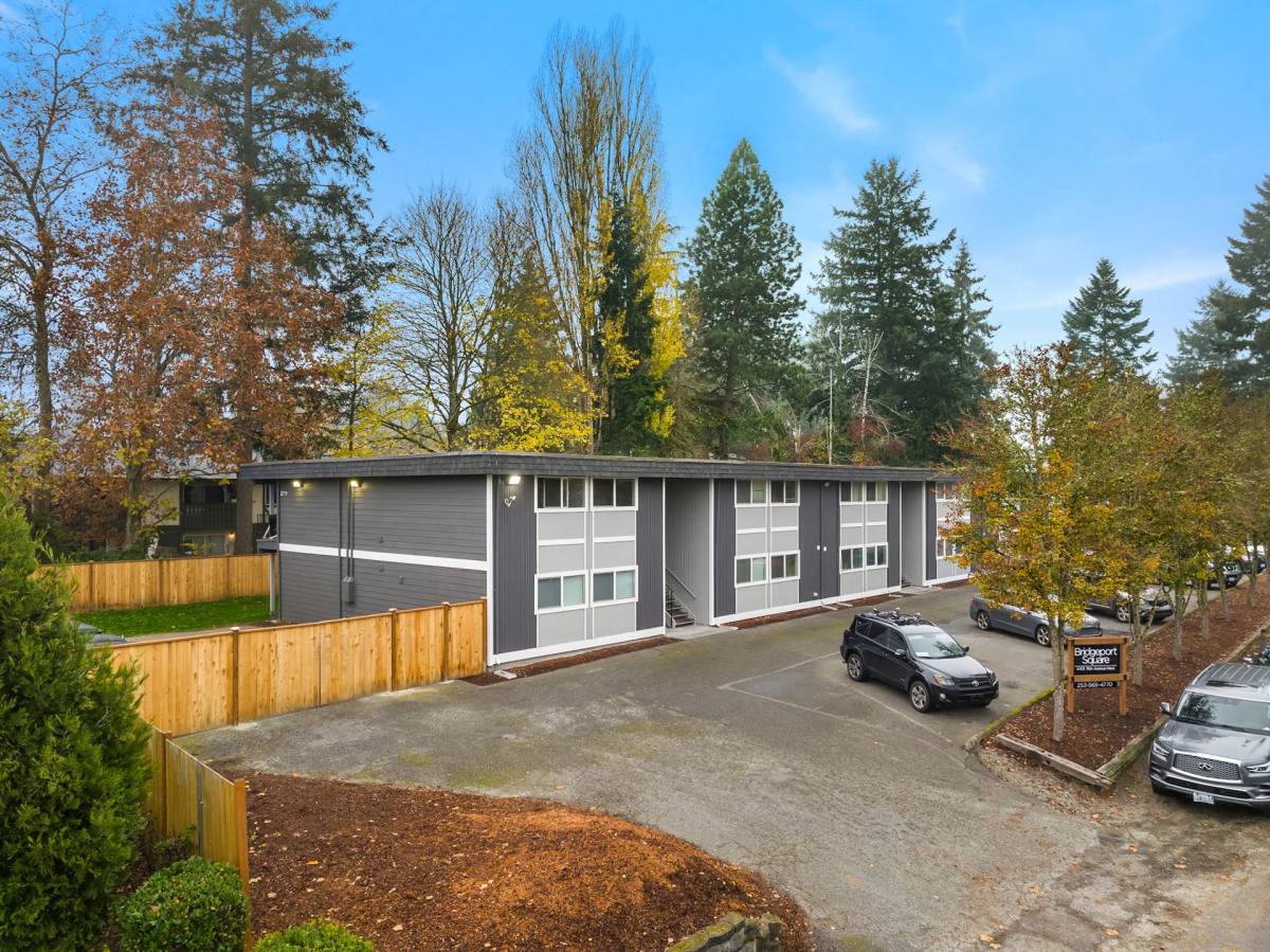 Apartment for rent at 4401 76th Ave W, Tacoma, WA 98466