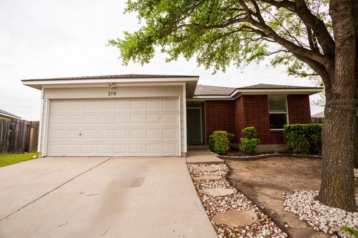 House for rent at 319 Abamillo Court, Hutto, TX 78634