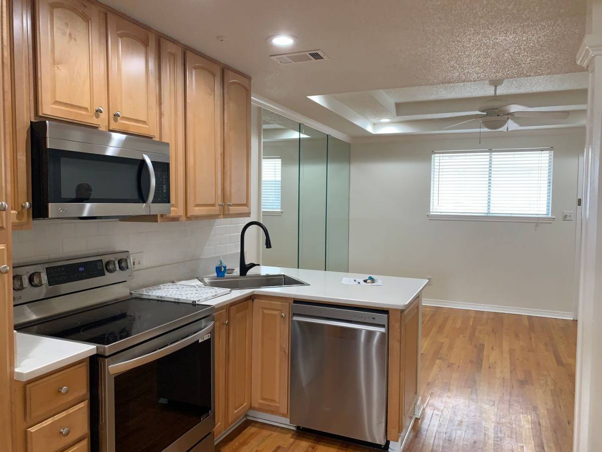 Apartment for rent at 2855 St Charles Ave #309, New Orleans, LA 70115