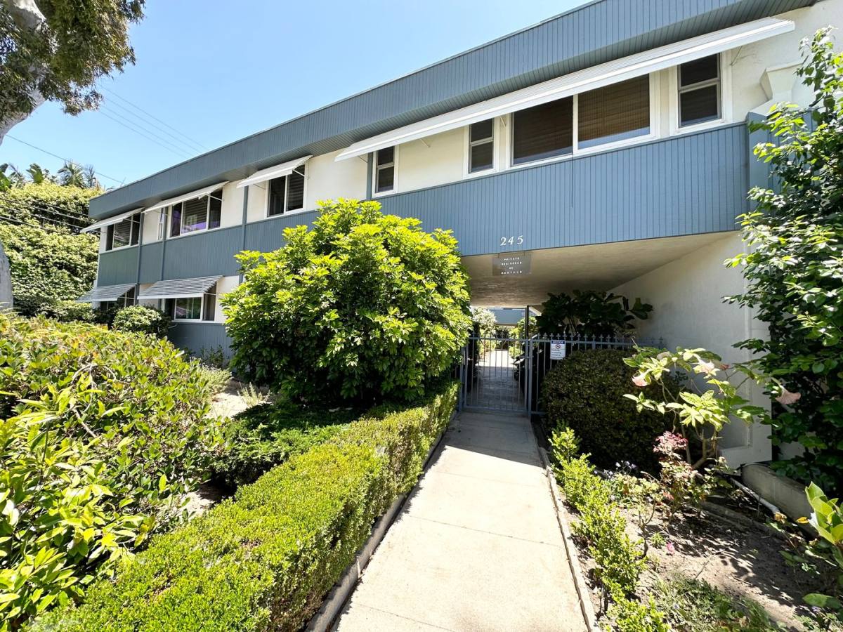 245 Aster St, Laguna Beach, CA 92651