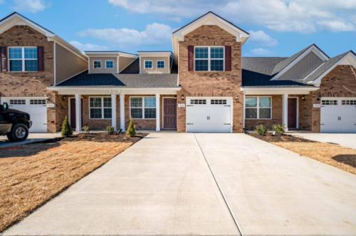 Townhouse for rent at 1936 Alysheba Run, Murfreesboro, TN 37128