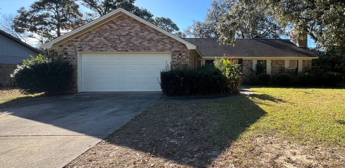 House for rent at 3131 Oxford Circle, Pensacola, FL 32503