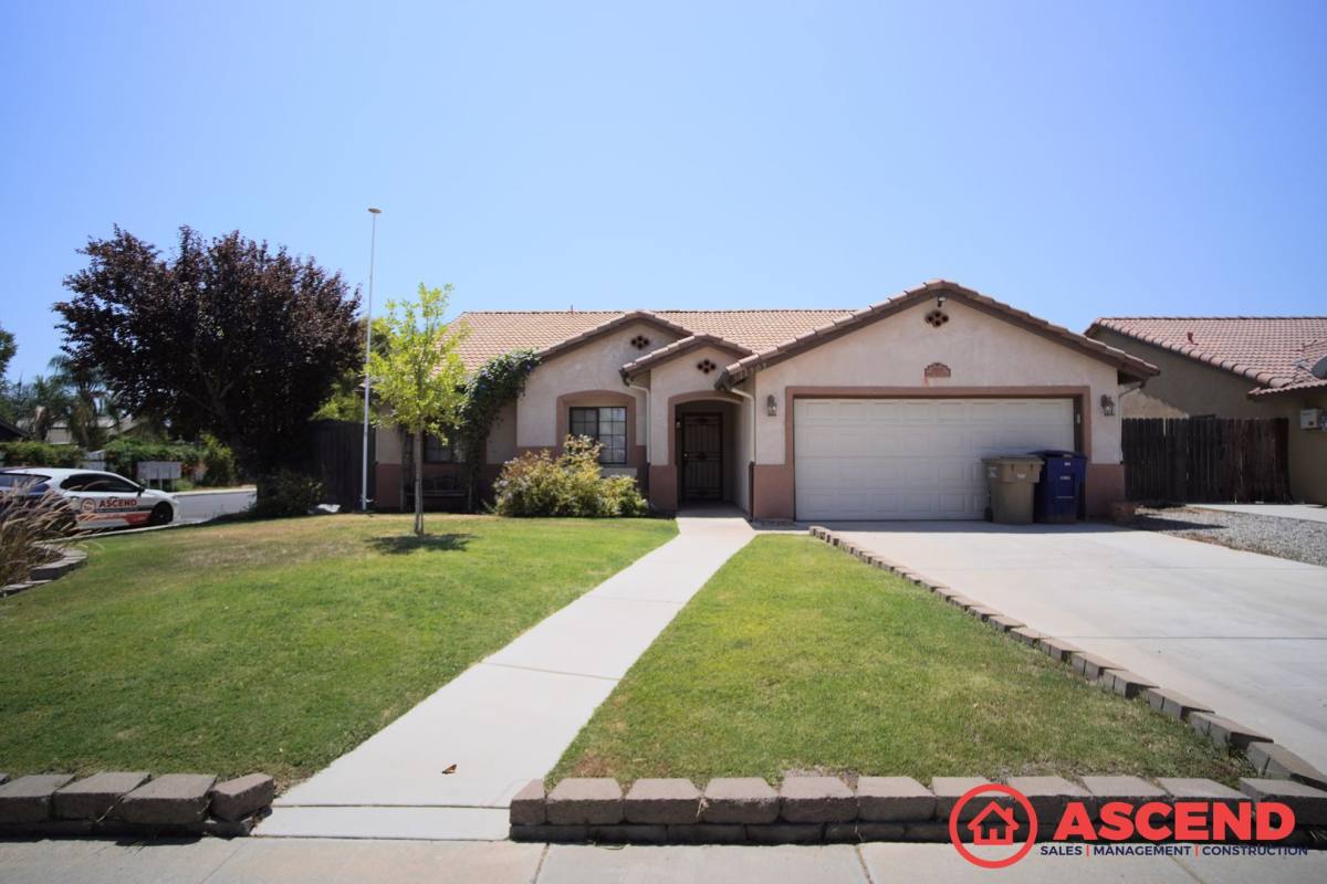 House for rent at 11903 Cedar Bluff Ave, Bakersfield, CA 93312