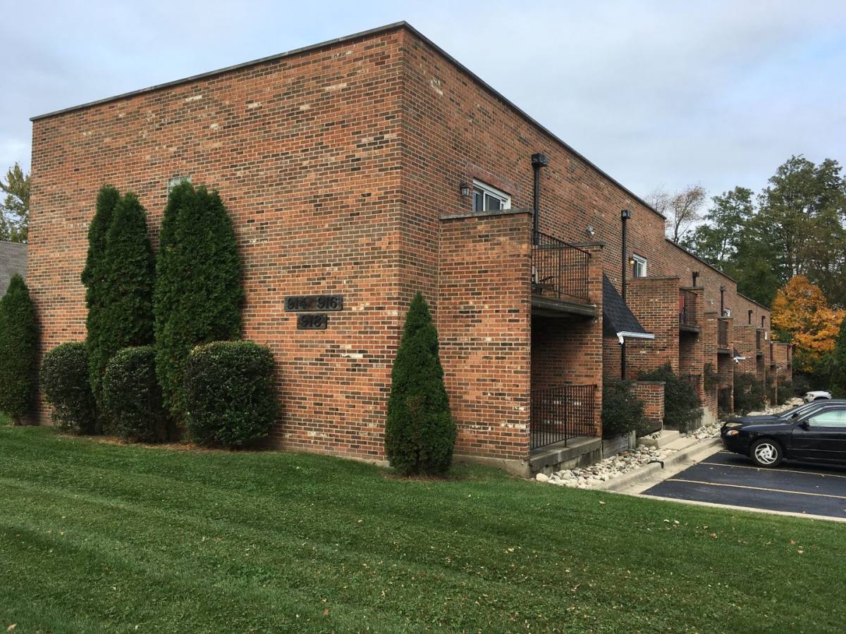 Apartment for rent at 914-918 School St, Lisle, IL 60532