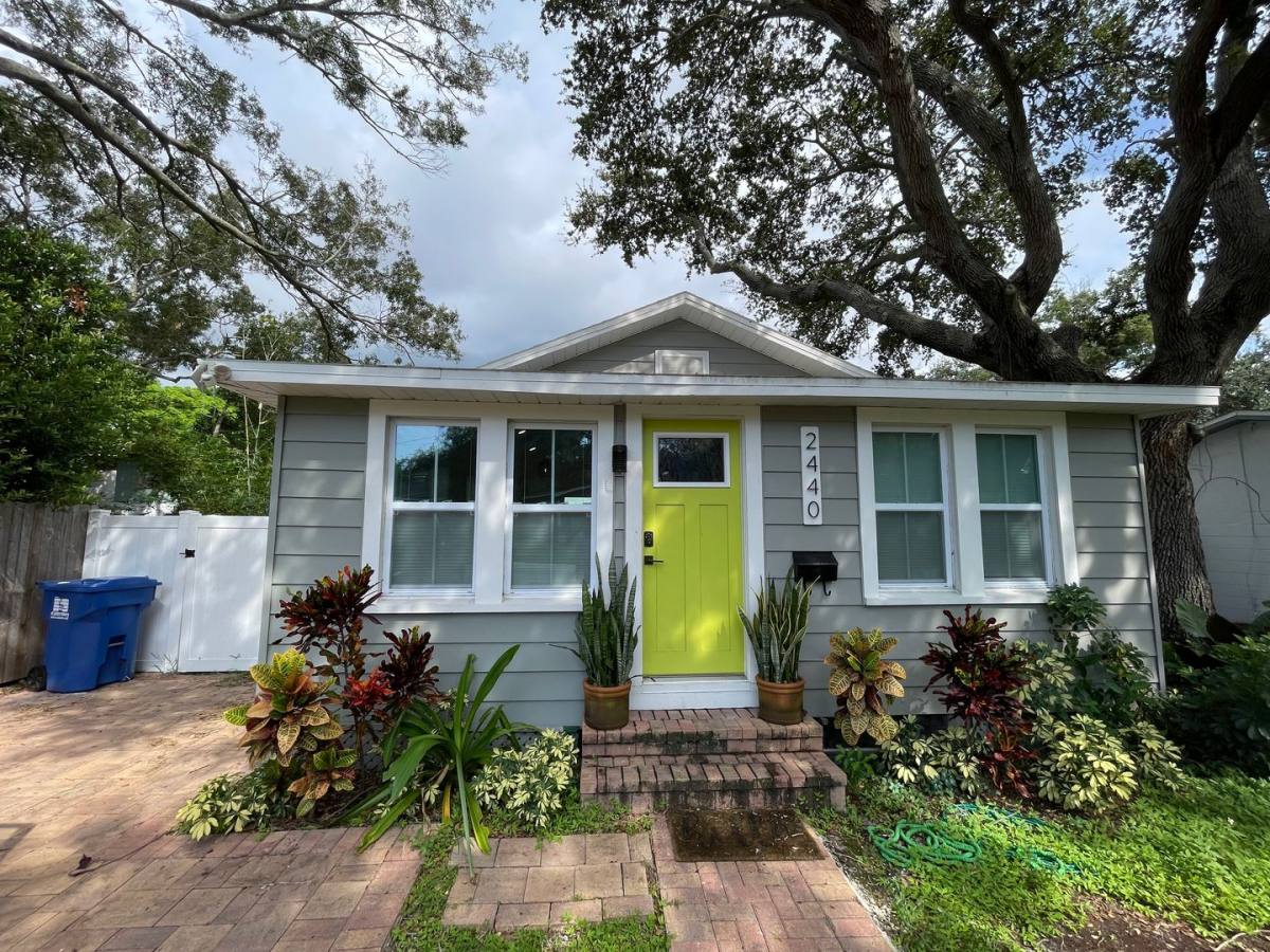 House for rent at 2440 Quincy St S, Saint Petersburg, FL 33711