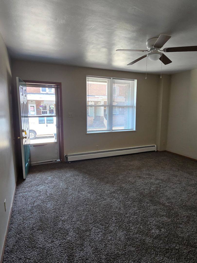 Apartment for rent at 1528 Madison Ave, Toronto, OH 43964