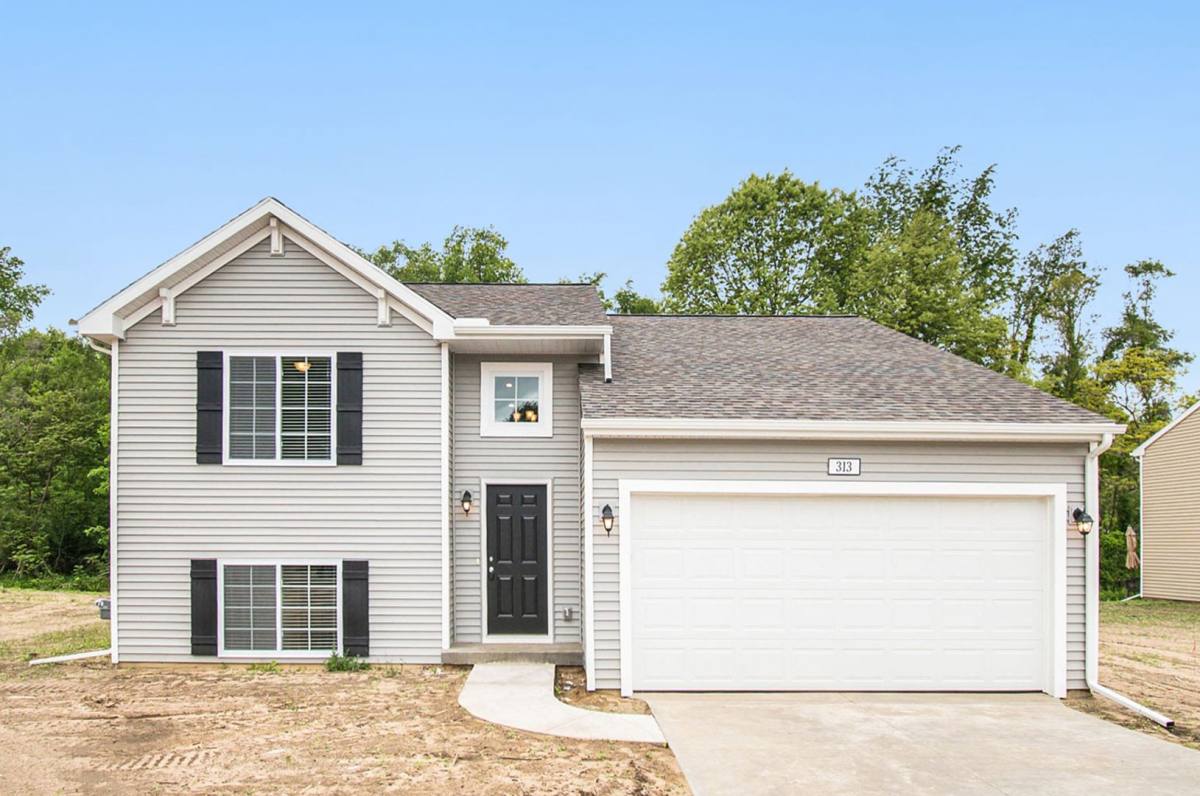 House for rent at 313 Harris St, Paw Paw, MI 49079