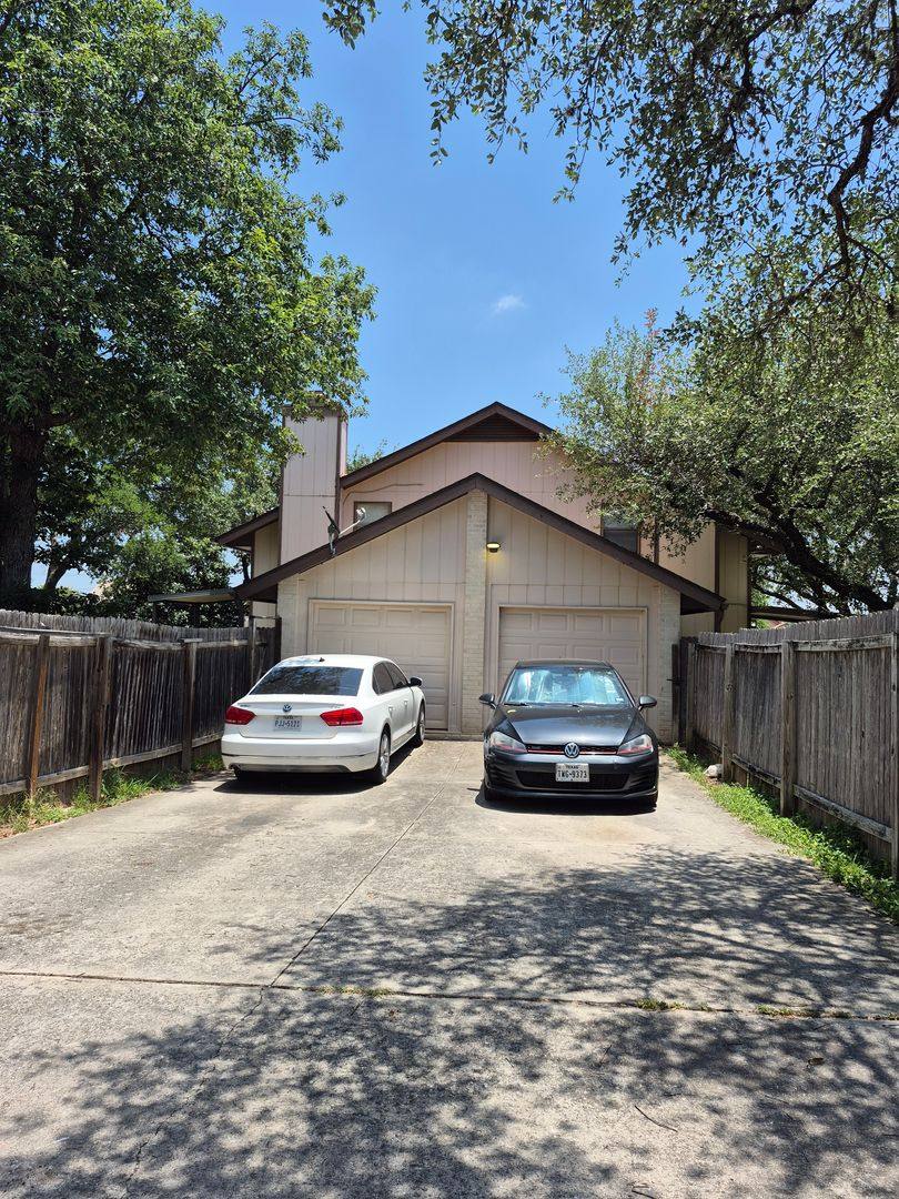 Townhouse for rent at 14307 Indian Woods, San Antonio, TX 78249