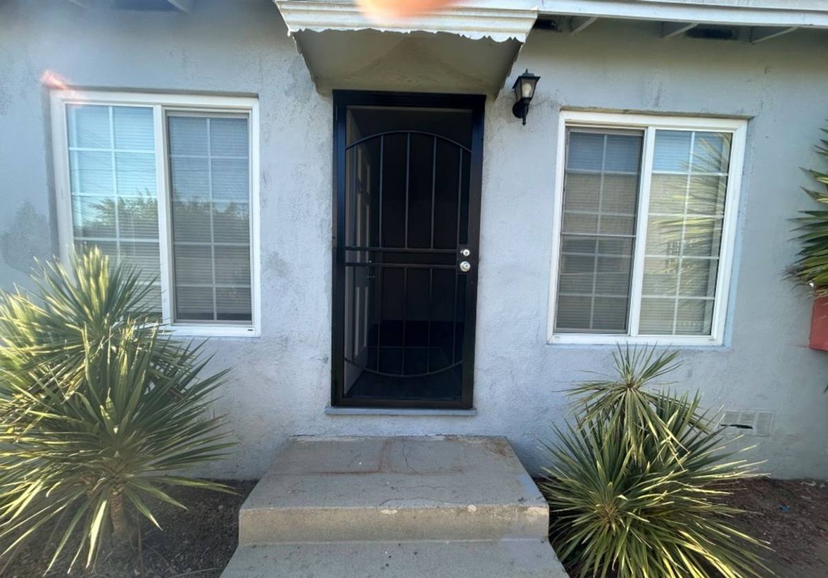 Apartment for rent at 1935 Locust Ave, Long Beach, CA 90806