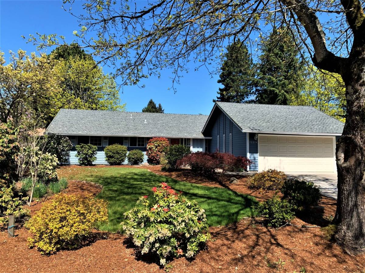 12214 SE McGillivray Blvd, Vancouver, WA 98683