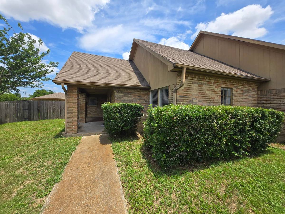 Apartment for rent at 10327-10329 Bernardin Circle, Dallas, TX 75243