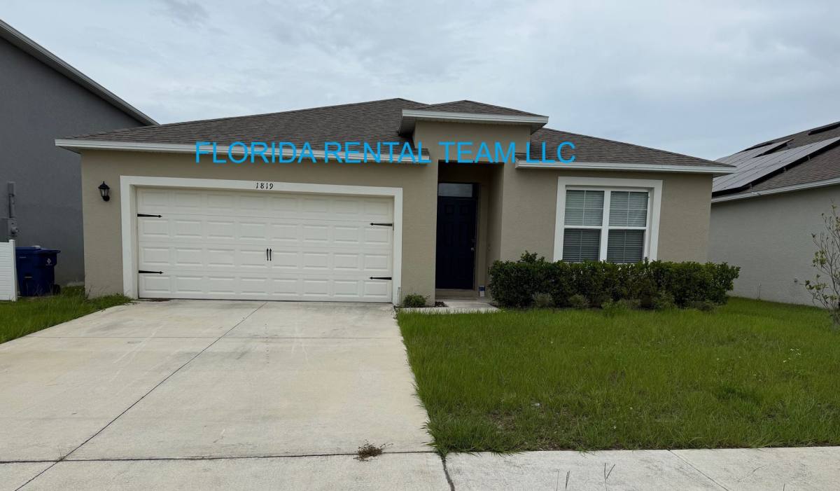 House for rent at 1819 Hackberry St, Groveland, FL 34736