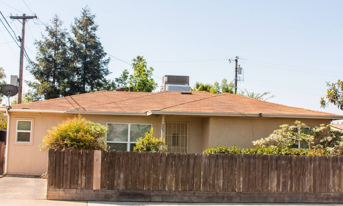 House for rent at 225 W Birch Ave, Fresno, CA 93650