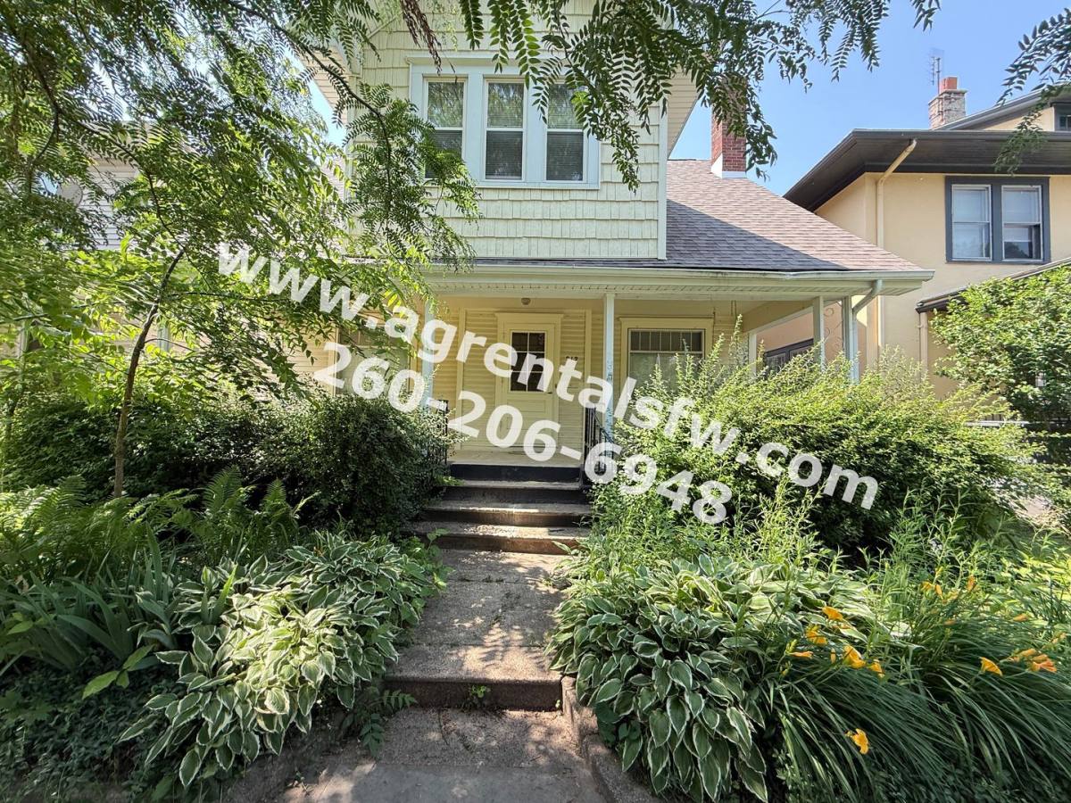 Apartment for rent at 919 Rivermet Ave, Fort Wayne, IN 46805