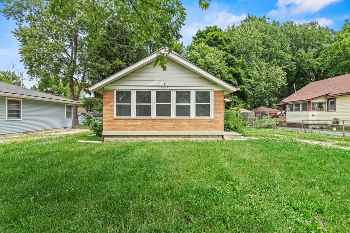 House for rent at 1509 Manhattan Ave, Indianapolis, IN 46241