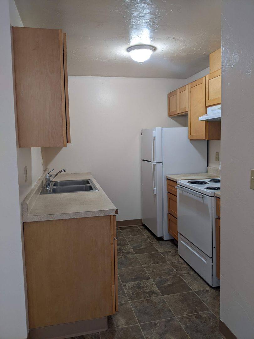 Apartment for rent at 142 Jefferson St, Eugene, OR 97402