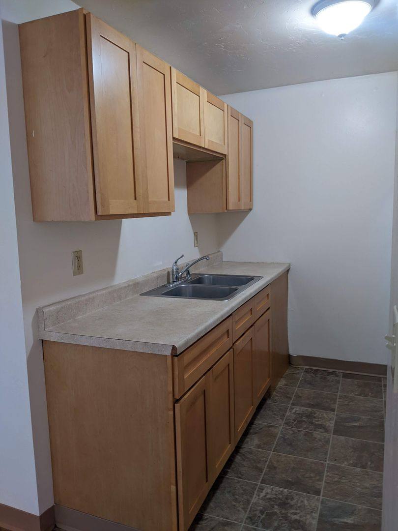 Apartment for rent at 142 Jefferson St, Eugene, OR 97402