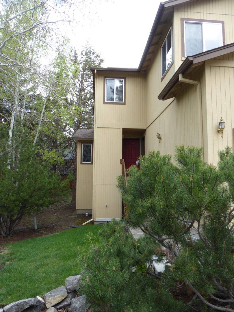 Townhouse for rent at 1133 NE Hidden Valley Dr, Bend, OR 97701