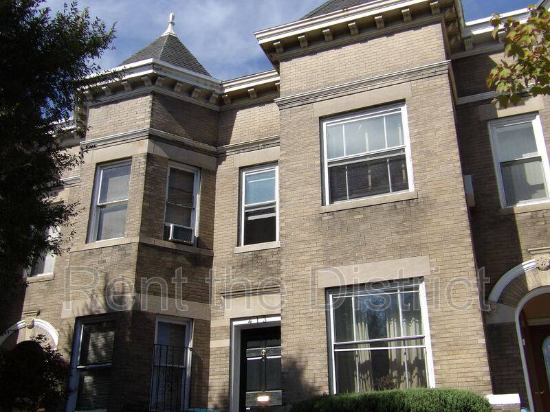 Apartment for rent at 413 T St NW, Washington, DC 20001
