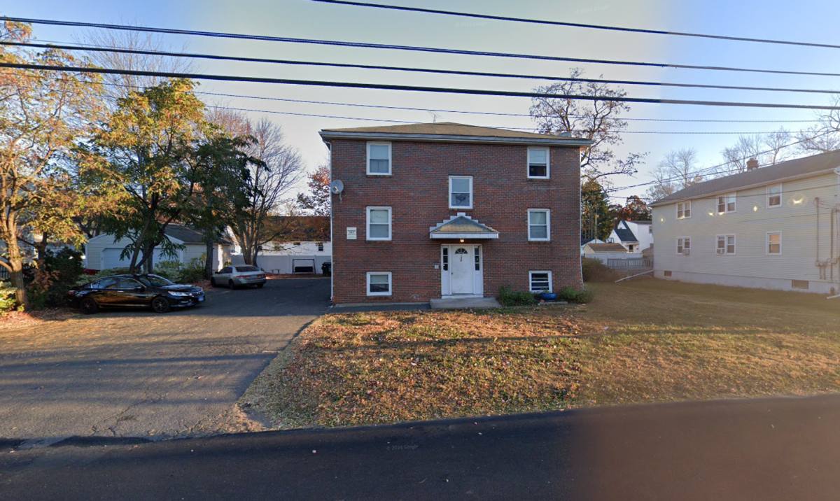Apartment for rent at 195 Overlook Ave, New Britain, CT 06053