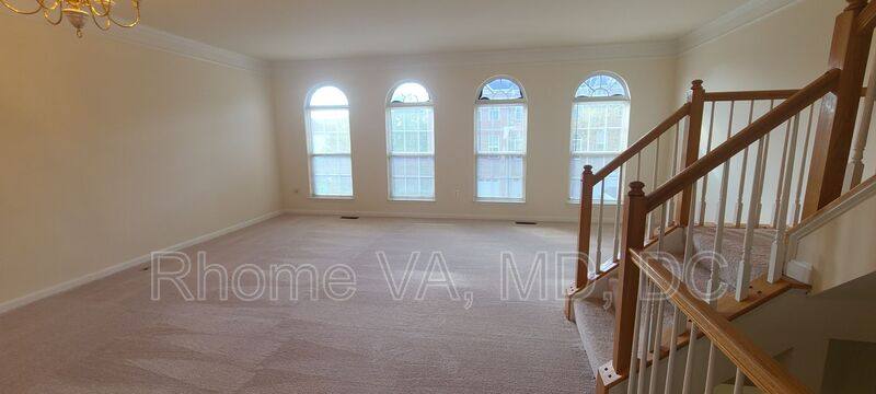 Townhouse for rent at 13614 Flying Squirrel Dr, Herndon, VA 20171