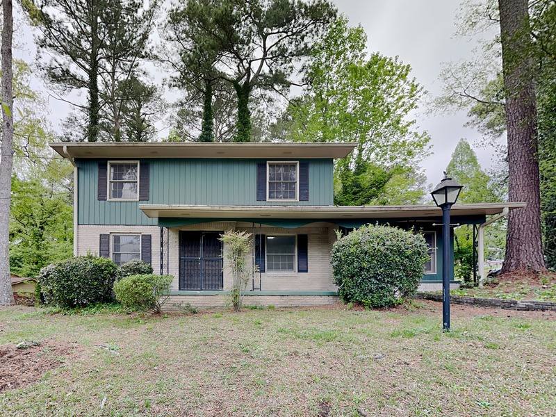 House for rent at 138 Candlelight Lane SW, Atlanta, GA 30331