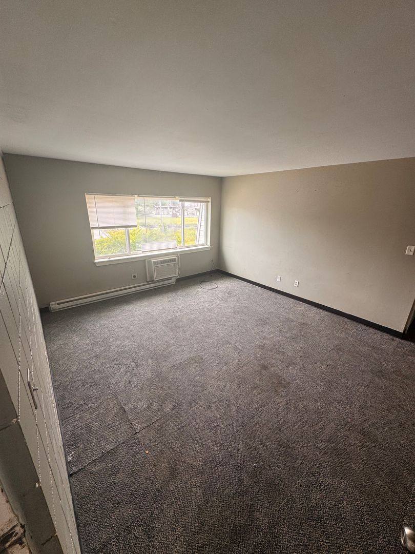 Apartment for rent at 204 Middlebury St, Elkhart, IN 46516