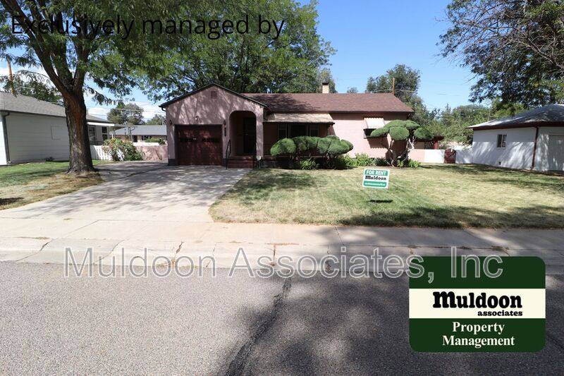 House for rent at 215 Kenwood Dr, Pueblo, CO 81004